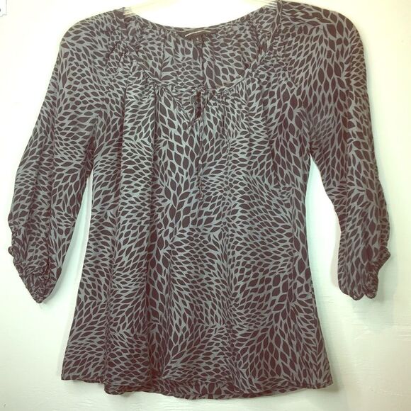 2/$20 Express Design Studio Black Leaf Print Grey Peasant Blouse - Picture 1 of 6